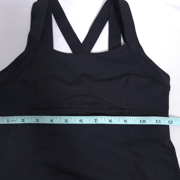 Lululemon Chaturanga Jacquard Mesh Panels Black Tank Size 4 - Picture 9 of 13